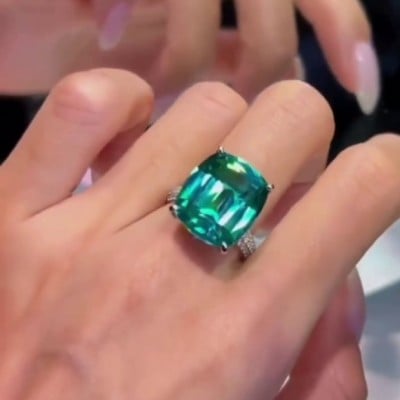 Cushion Cut Emerald Green Art Deco Engagement Ring in 925 Sterling Silver