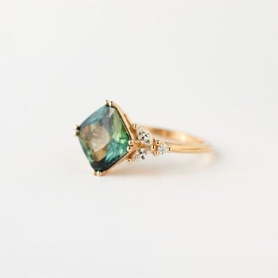 Princess Cut Emerald Green 925 Sterling Silver Yellow Gold Art Deco Engagement Ring