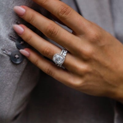 Cushion Cut Diamond White Halo 925 Sterling Silver Ring Set